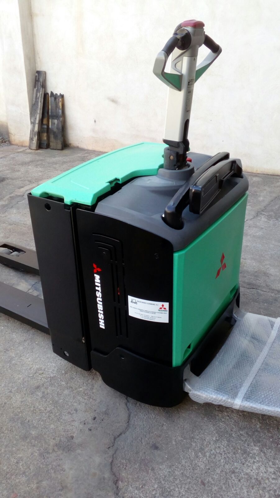 TRANSPALETAS ELECTRICAS